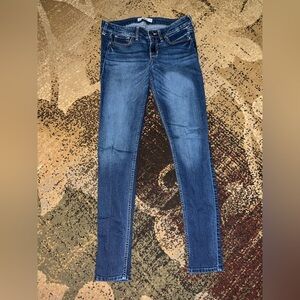 Hollister Women's Dark Blue Skinny Jeans